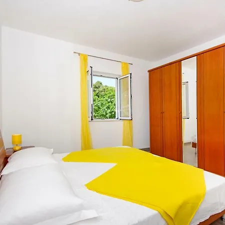 Daire Kuca Za Odmor Toni Postira