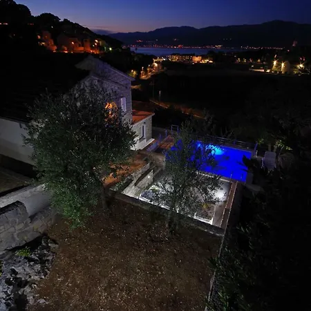 Kuca Za Odmor Toni アパート *